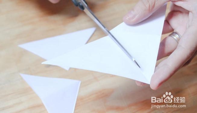 怎样用白纸做一个火箭