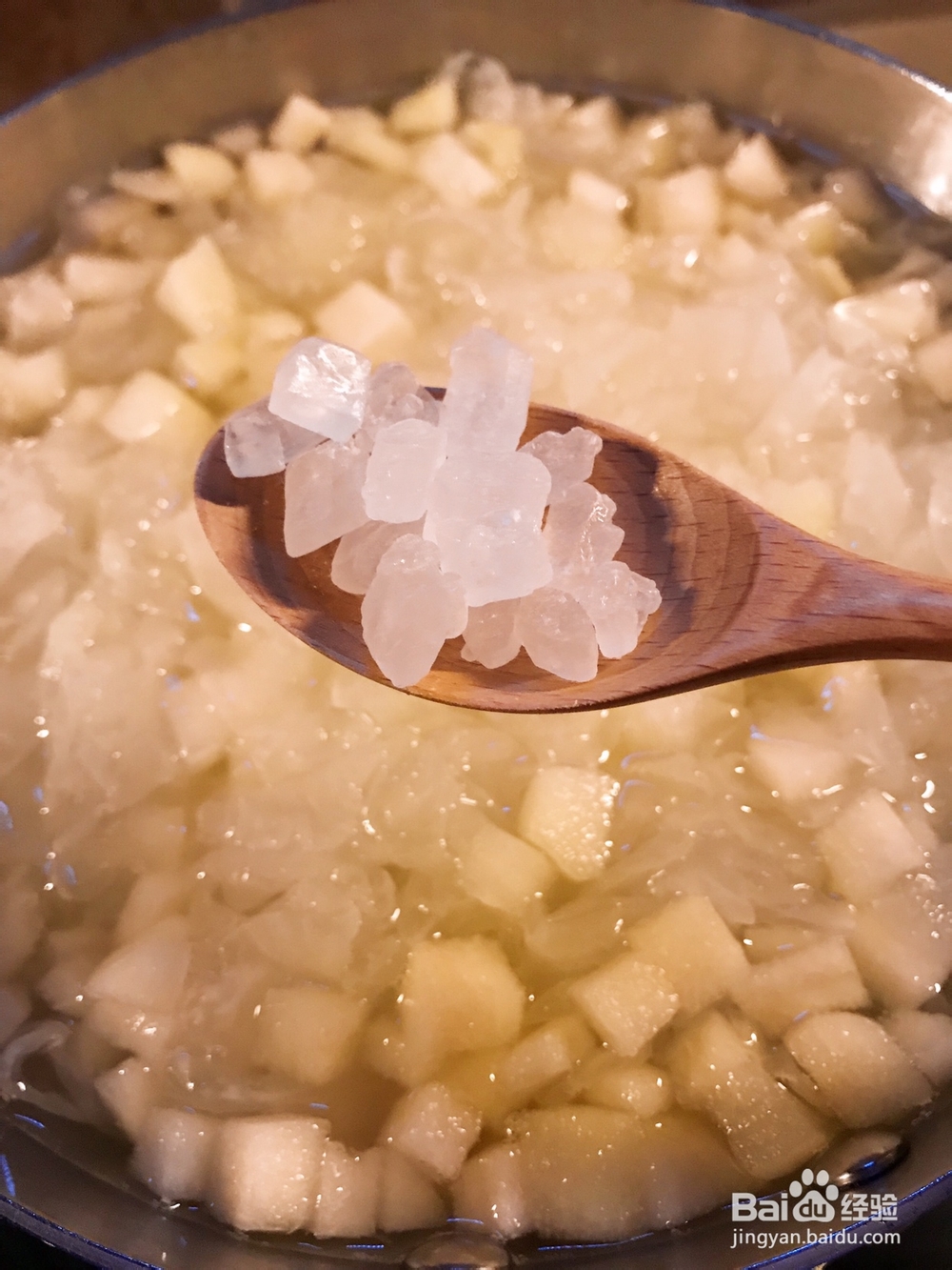好吃不腻的桂花银耳雪梨