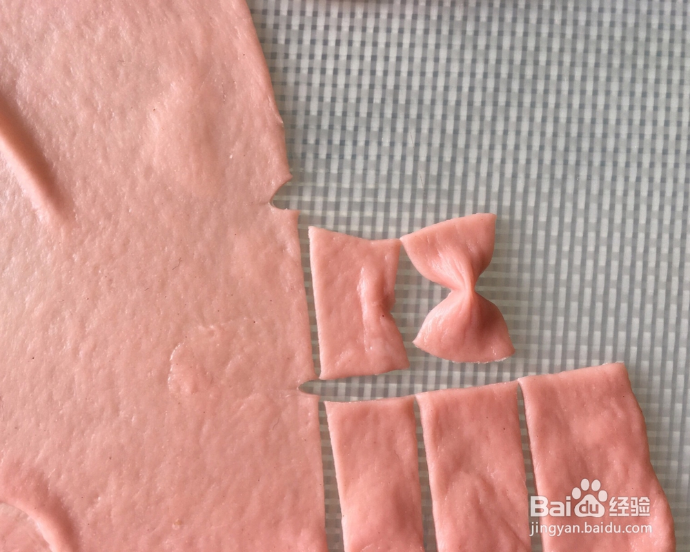 怎么做蛋壳鸡宝宝面包?