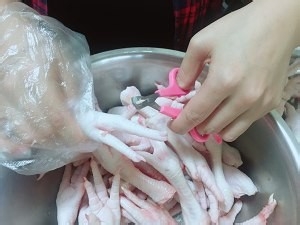 好吃的秘制凉拌鸡爪