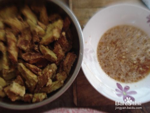 茄子怎么做好吃？油炸茄子，外酥里嫩！