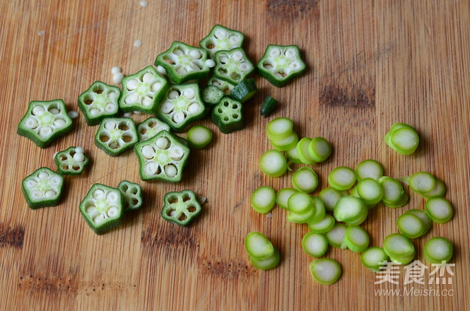 蔬菜鸡蛋烤吐司