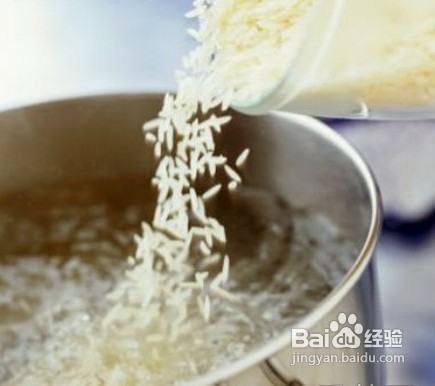 美白又祛痘揭秘淘米水洗脸的好处