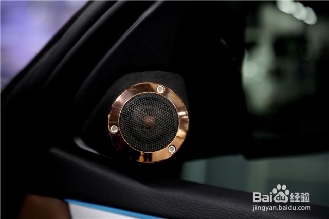 广州宝马X5过顺德音响改装升级作业