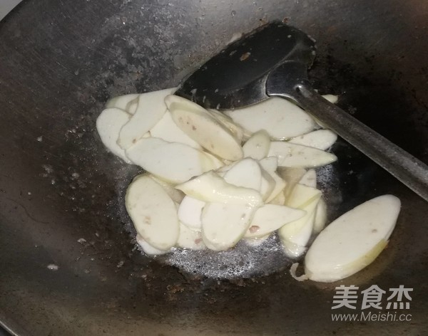 茭白炒肉片的做法