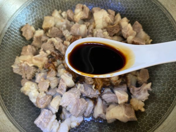 番茄土豆炖牛腩汤汁浓郁