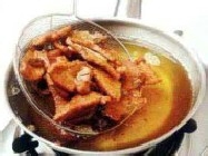 家常菜：椒盐排骨怎么做?
