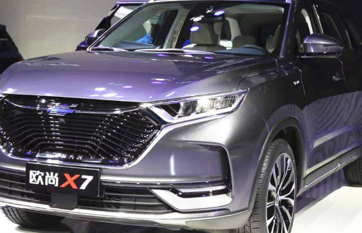 长安汽车后排放倒成纯平是那款车