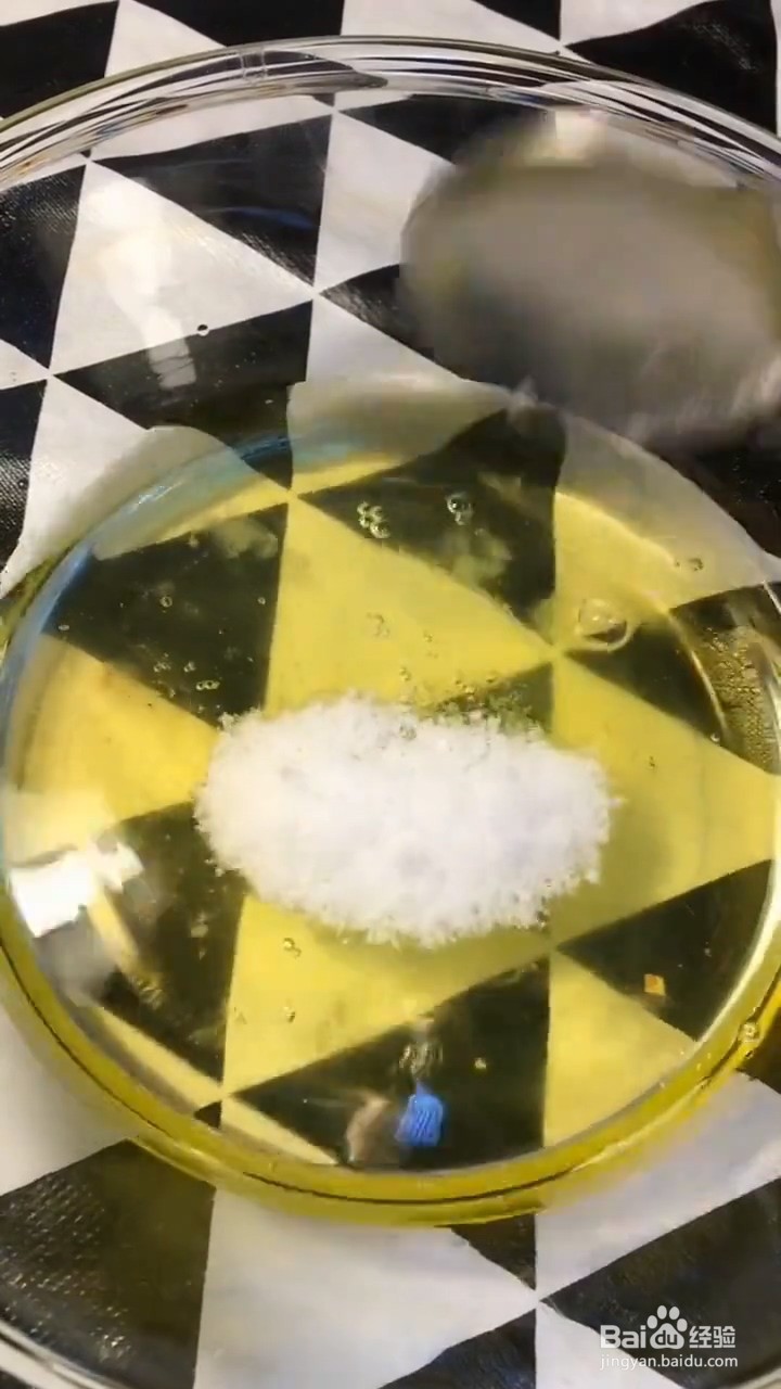 如何制作简单美味的电饭煲蒸蛋糕