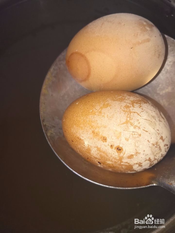 鸡蛋腌制过程中水有些发臭怎么办？