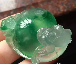 翡翠手镯怎么挑选