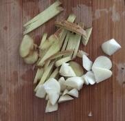 清炒红菜薹的做法