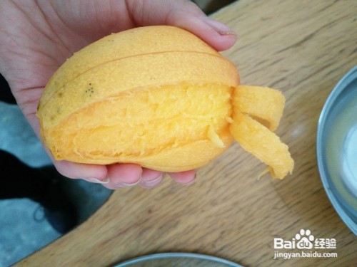 小芒果怎么剥皮快