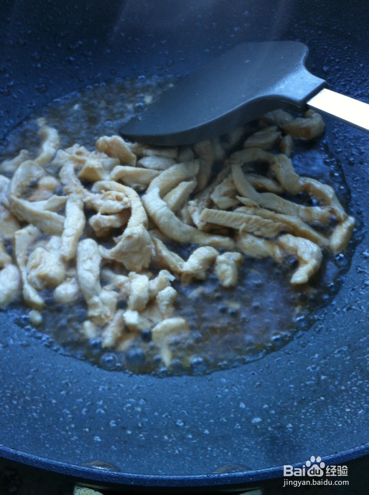 莴苣炒鸡脯肉——既营养又养眼的搭配！