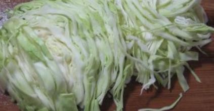 西红柿炒洋白菜怎么做