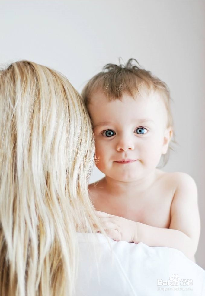 如何增强1~3个月宝宝的体制