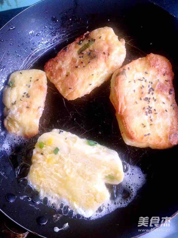 炸馒头片的做法