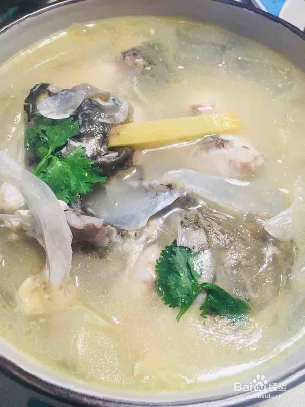 鱼头炖粉皮的做法