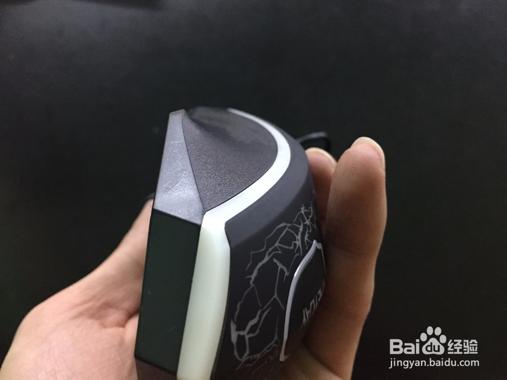 禧莱铁元素V520游戏光学鼠标开箱晒物