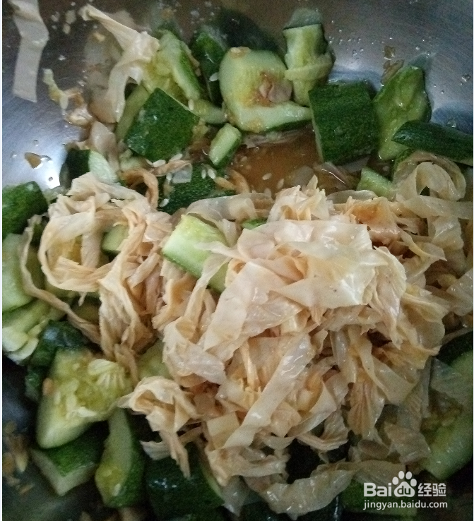 大蒜豆皮拌黄瓜