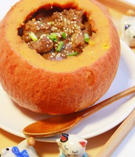 【年夜饭】2013年吉祥年夜饭金瓜排骨盅的做法