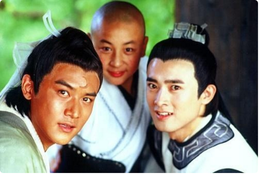 包青天挥泪斩公孙那么公孙策死了吗