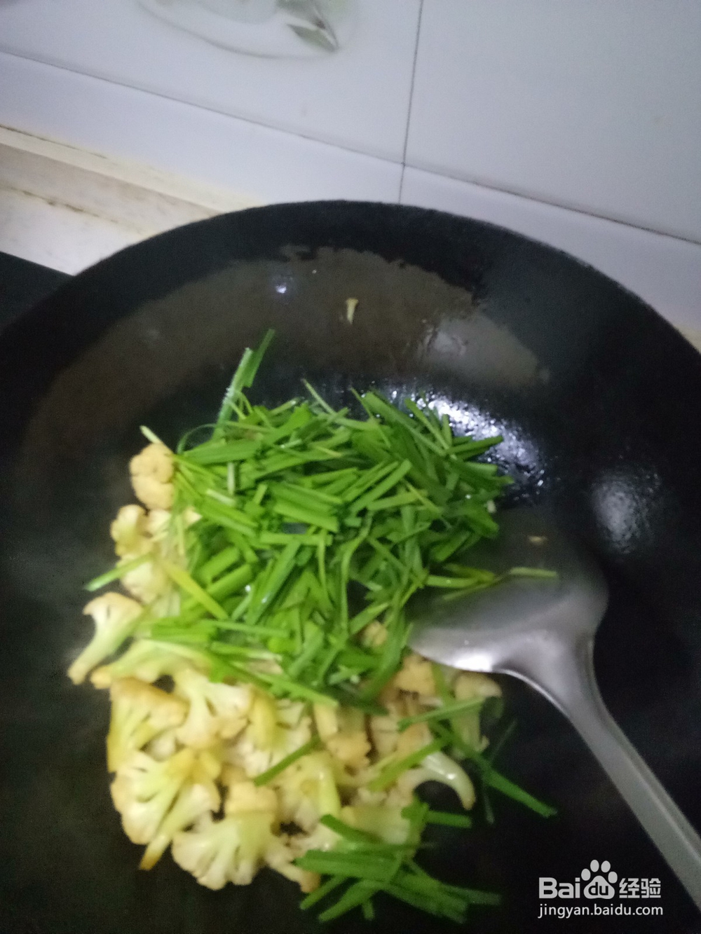 家常韭菜炒菜花