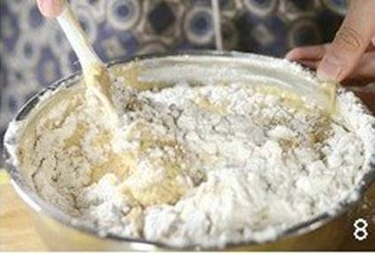 怎样在家自制美味的重油香蕉蛋糕