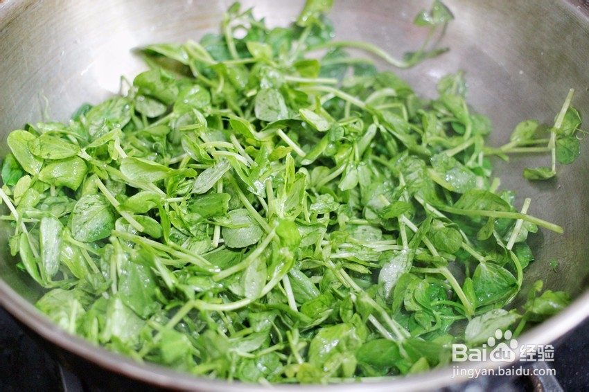 烧酒蛋丝豌豆苗怎么做