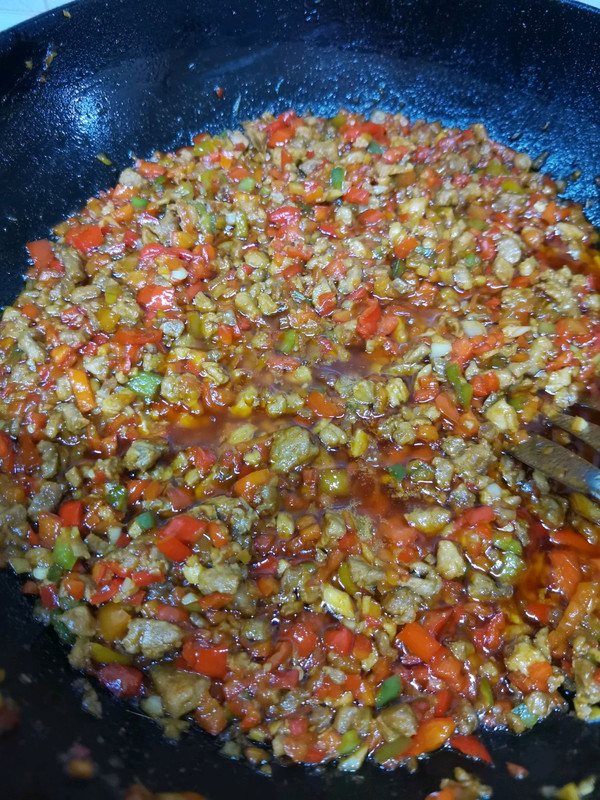 肉丁辣椒拌面酱