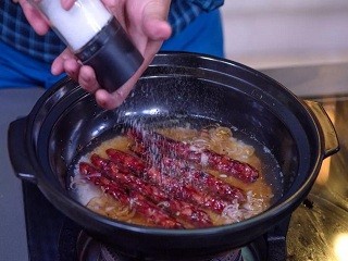 乌鱼子瑶柱腊味饭怎么做？