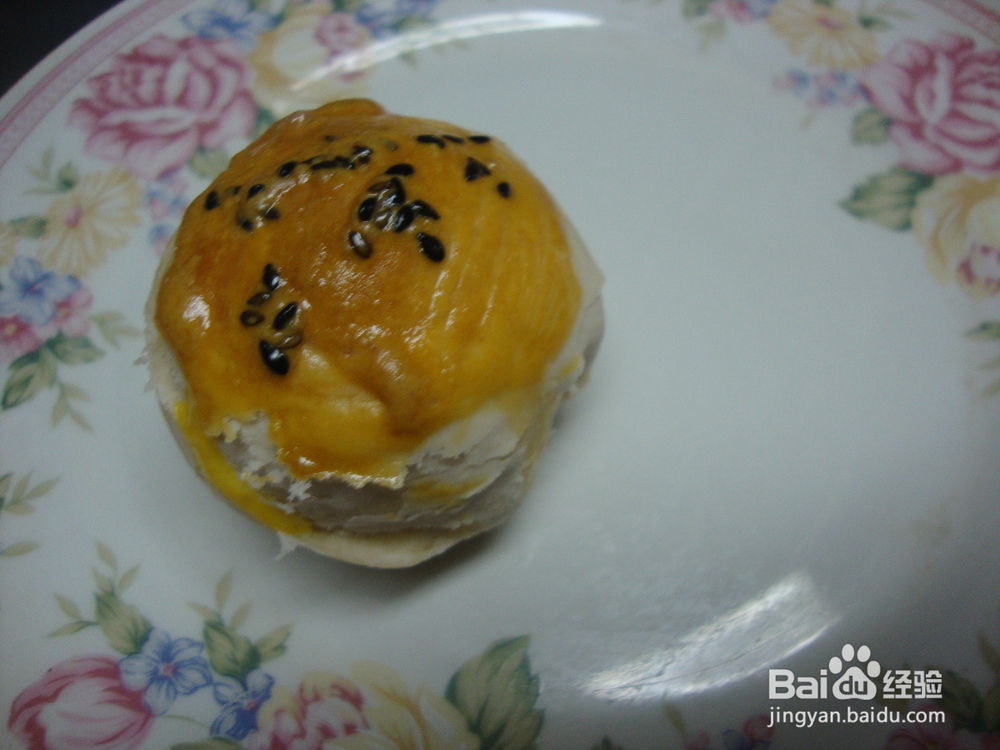 蛋黄酥怎么做 动手做起来