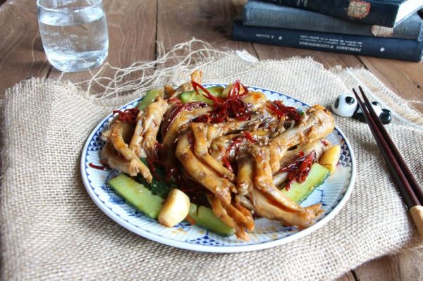 馋嘴鸭翅#食光社干锅鸭#