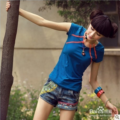 牛仔短裤配什么鞋子