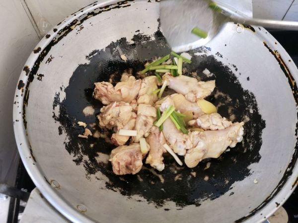 素鸡烧鸡腿#金龙鱼营养强化维生素A 新派菜油#