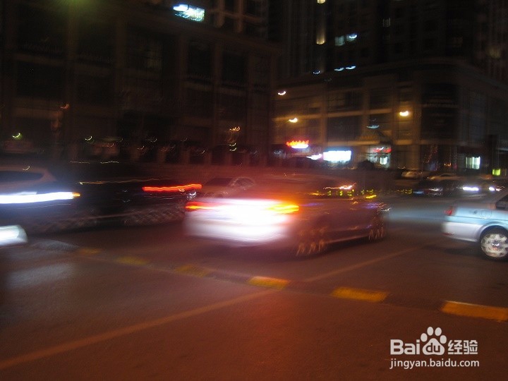 老年人怎样在夜间安全行车