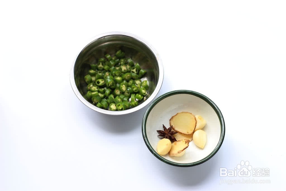 香辣焖鸡下饭菜
