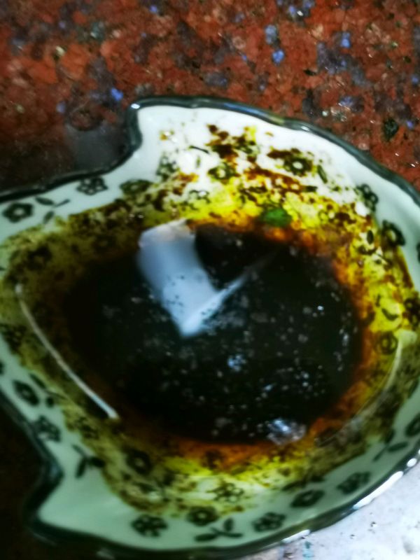 鲜蔬虾仁炖蛋。