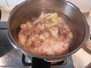 猪肚鸡火锅涮菜