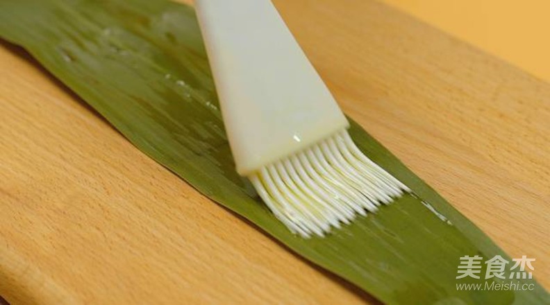 缤纷西米水晶粽！