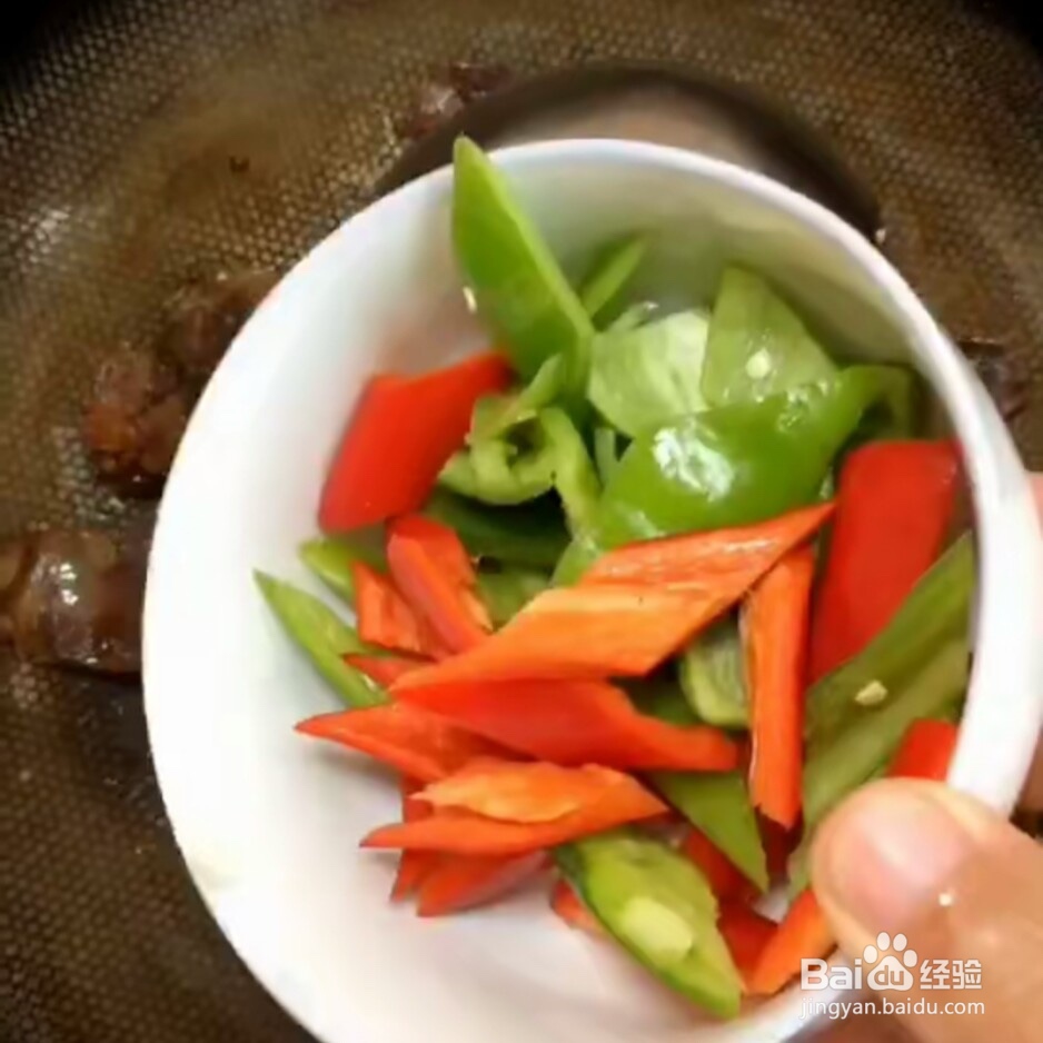 菜花炒香肠做法教程