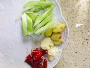 如何在家做好一道酸菜鱼