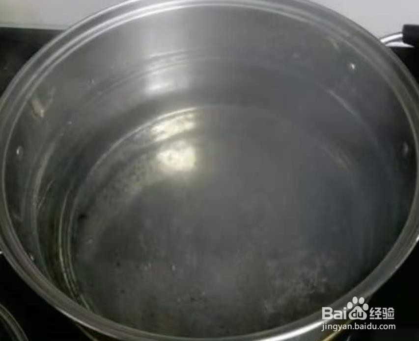 嗓子疼煮梨水的方法