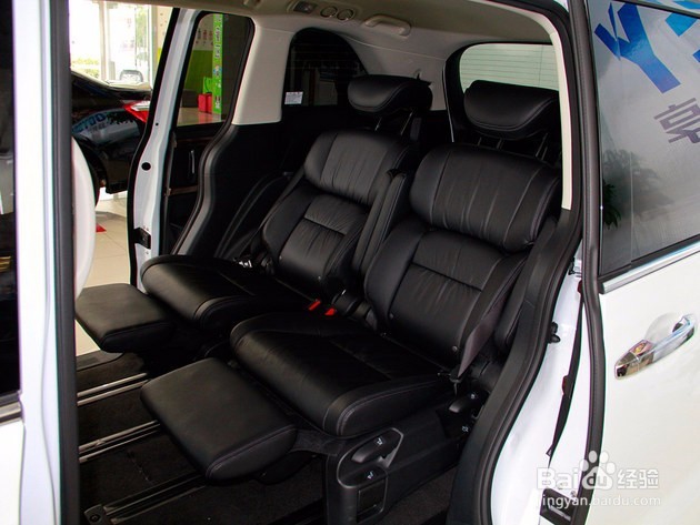 奥德赛后排座椅怎么放倒