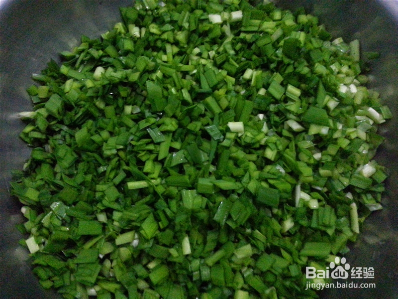 韭菜鸡蛋烙饼的做法