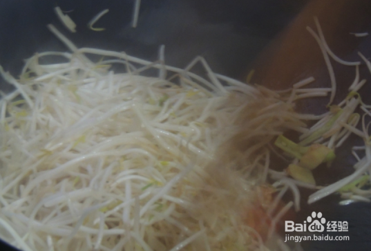 柿子椒炒豆芽的做法