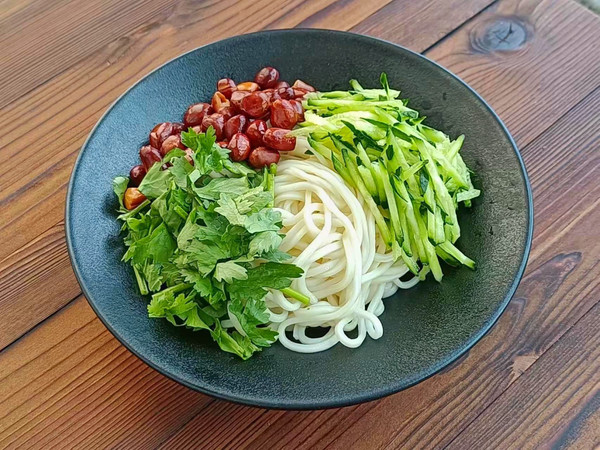 酸辣爽口凉拌面