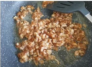 家常豆角炒肉沫