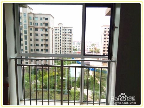 高层楼房怎样擦玻璃窗