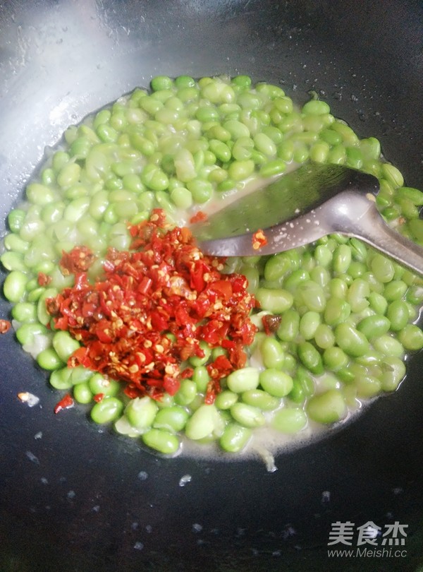 剁椒炒毛豆的做法